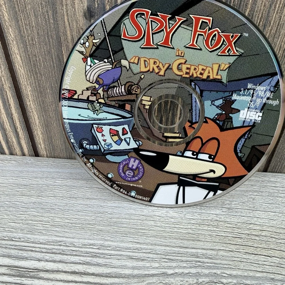 Spy Fox in Dry Cereal 1997 PC Adventure Game CD Humongous Entertainment